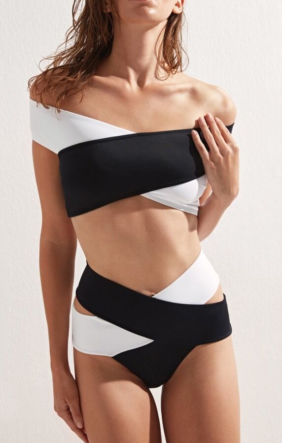 Siyah Beyaz Çapraz Bikini Takım - 1